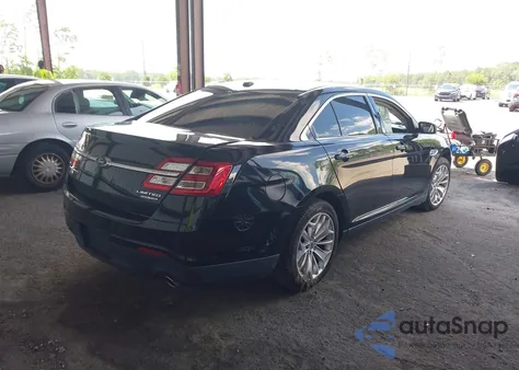 2017 Ford Taurus Limited z USA, uszkodzony, nr VIN 1FAHP2F82HG113044